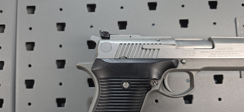 rare-iai-amt-automag-iii-30-carbine-hand-cannon-big-14