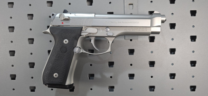 rare-beretta-92fs-inox-ghost-big-10