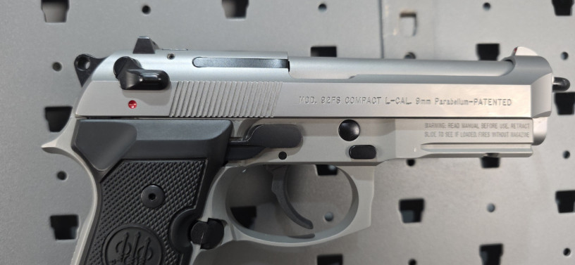 rare-beretta-m9a1-compact-inox-9mm-big-12