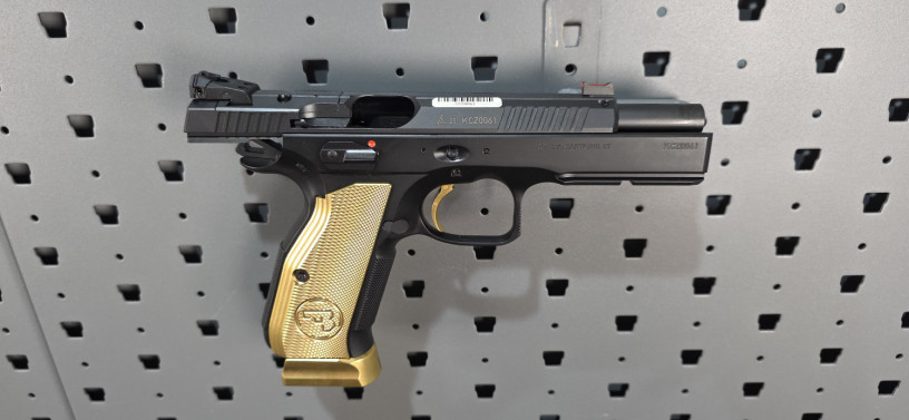 rare-cz-shadow-2-gold-digger-talo-special-edition-big-16