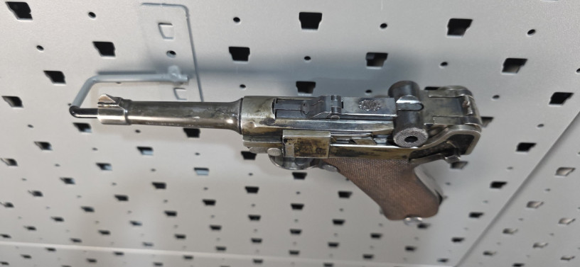 rare-1913-dwm-p08-luger-with-bohler-stahl-barrel-big-10