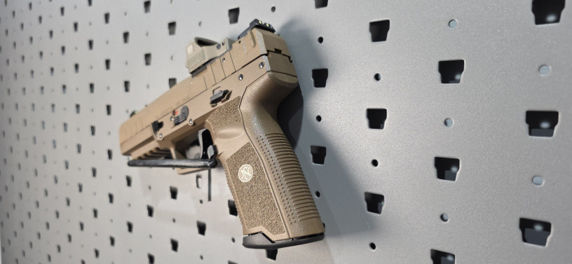 fn-fiveseven-mrd-fde-57x28mm-with-eotech-e-flx-rdo-big-4