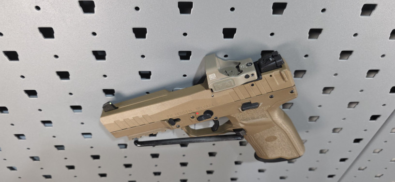 fn-fiveseven-mrd-fde-57x28mm-with-eotech-e-flx-rdo-big-6