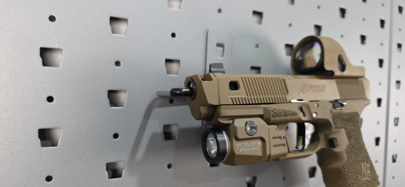 custom-glock-19-g3-ripper-fde-with-sro-ramjet-big-1