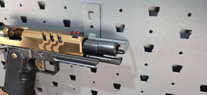 kimber-2k11-target-bronzedlc-2011-45-acp-big-18