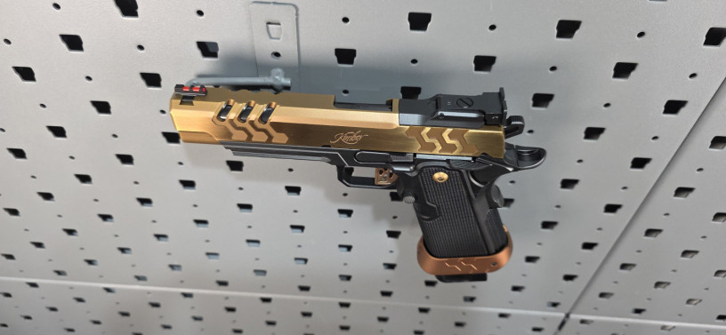 kimber-2k11-target-bronzedlc-2011-45-acp-big-9