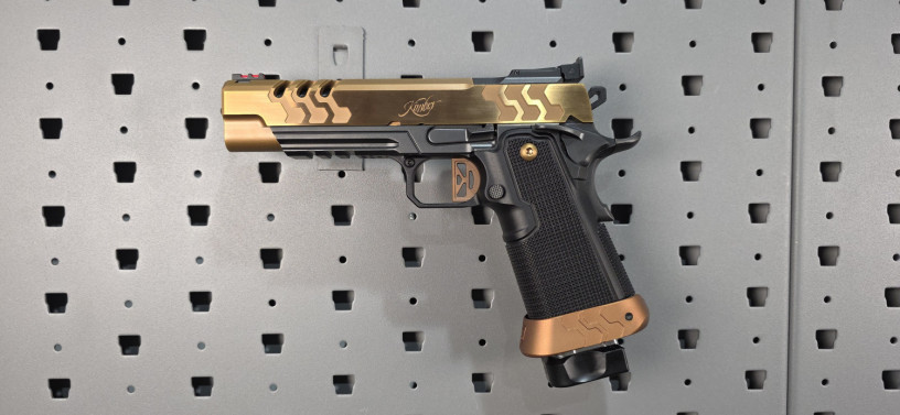 kimber-2k11-target-bronzedlc-2011-45-acp-big-0