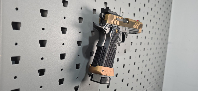 kimber-2k11-target-bronzedlc-2011-45-acp-big-14