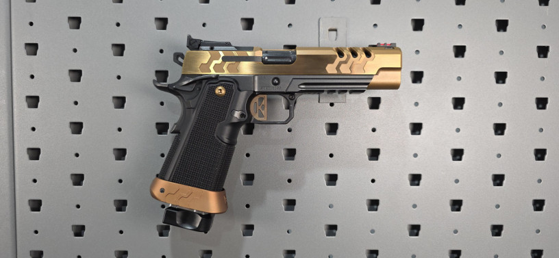 kimber-2k11-target-bronzedlc-2011-45-acp-big-10