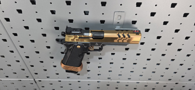 kimber-2k11-target-bronzedlc-2011-45-acp-big-15