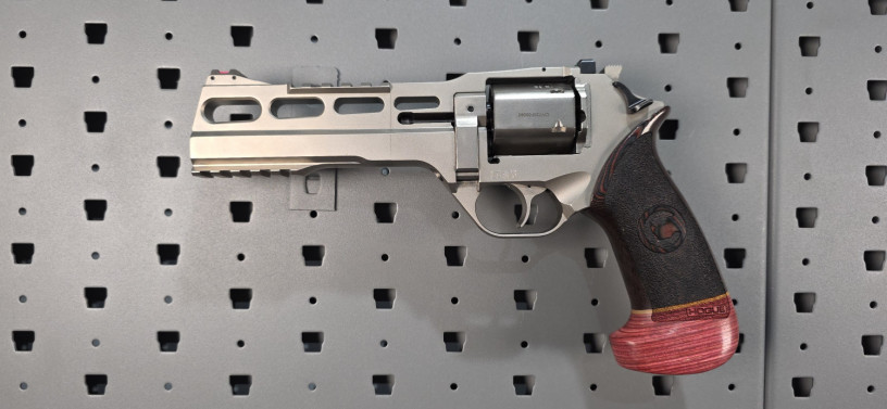 chiappa-rhino-60ds-6-barrel-357-magnum-nickel-w-hogue-match-grip-big-0