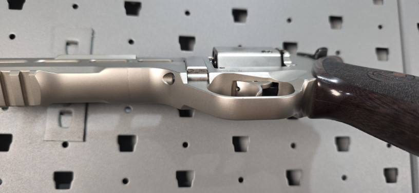 chiappa-rhino-60ds-6-barrel-357-magnum-nickel-w-hogue-match-grip-big-8