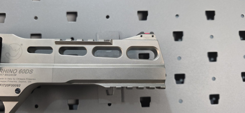 chiappa-rhino-60ds-6-barrel-357-magnum-nickel-w-hogue-match-grip-big-25