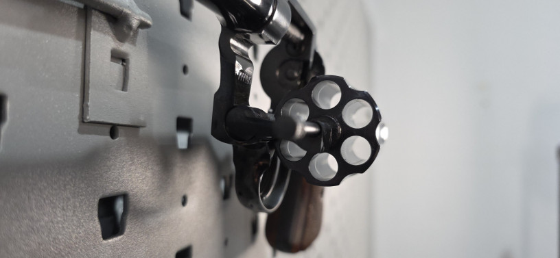 colt-detective-special-38-special-2-snub-nose-revolver-big-21