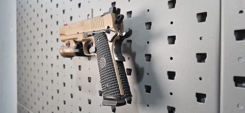 rare-sig-sauer-1911-emperor-scorpion-bronze-pvd-45-acp-big-5