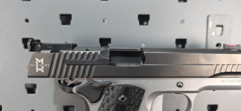 rare-sig-sauer-1911-max-michel-edition-45-acp-big-19