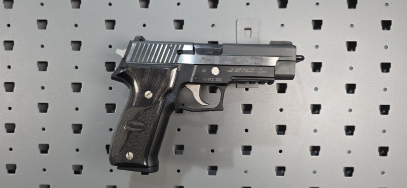 rare-sig-sauer-custom-shop-german-frame-p226-equinox-40-sw-big-10