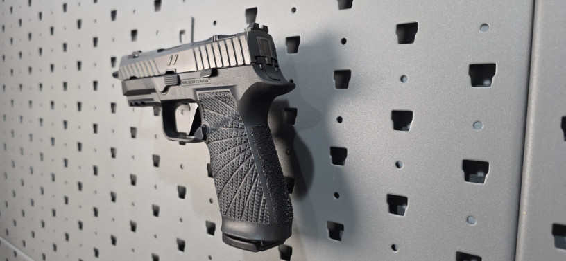 sig-sauer-p320-carry-zev-slide-barrel-wilson-combat-grip-9mm-big-5
