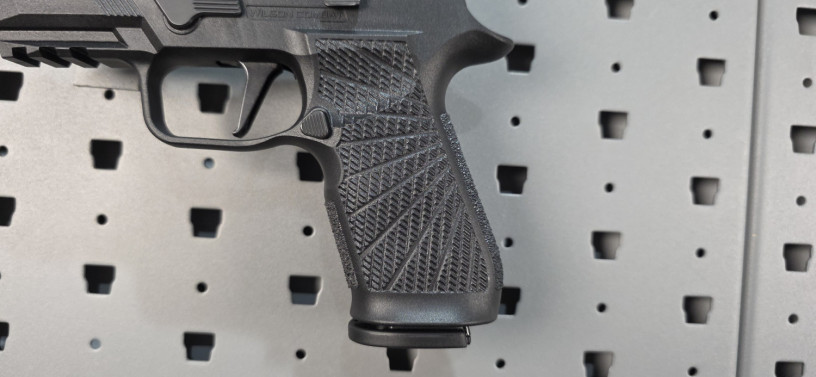 sig-sauer-p320-carry-zev-slide-barrel-wilson-combat-grip-9mm-big-4