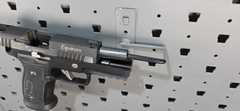 rare-sig-sauer-custom-works-p320-equinox-axg-9mm-big-17