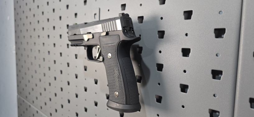 rare-sig-sauer-custom-works-p320-equinox-axg-9mm-big-5