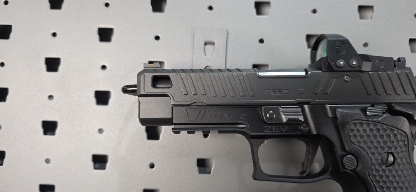 ultra-rare-zev-technologies-x-sig-sauer-p226-zev-9mm-w-sig-romeo1-pro-big-2