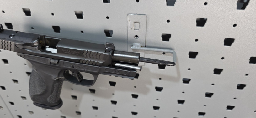 rare-smith-wesson-mp-9-metal-black-leo-model-9mm-big-17