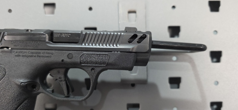 smith-wesson-mp-bodyguard-carry-comp-380-acp-big-11