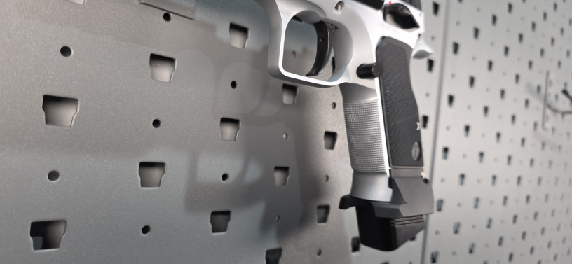 tanfoglio-defiant-10mm-match-pistol-w-case-accessories-big-6