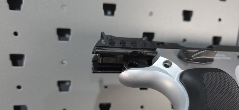 tanfoglio-defiant-10mm-match-pistol-w-case-accessories-big-22