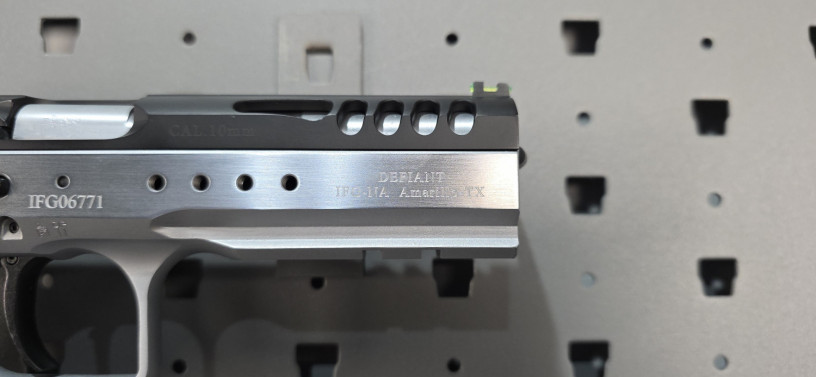 tanfoglio-defiant-10mm-match-pistol-w-case-accessories-big-11