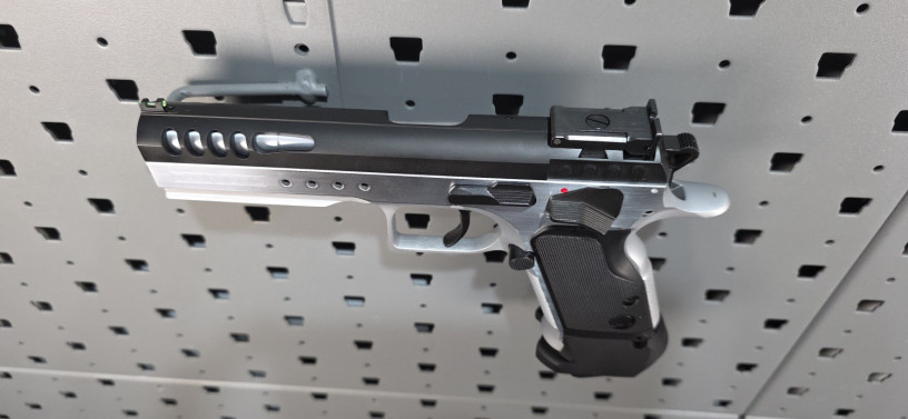 tanfoglio-defiant-10mm-match-pistol-w-case-accessories-big-9