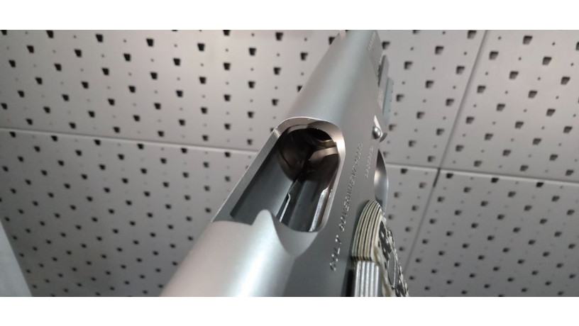 uber-rare-colt-m45a1-45-acp-rail-gun-custom-finish-big-24