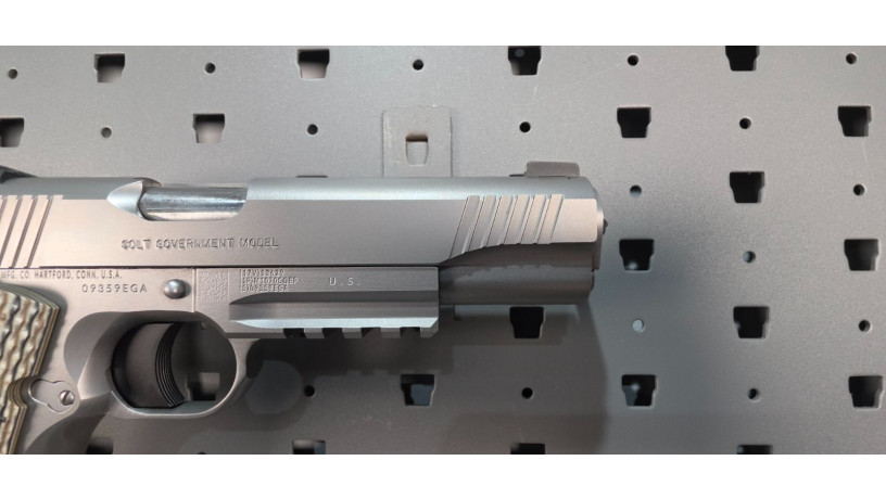 uber-rare-colt-m45a1-45-acp-rail-gun-custom-finish-big-12