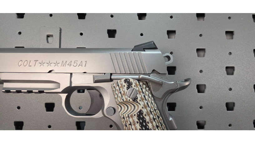 uber-rare-colt-m45a1-45-acp-rail-gun-custom-finish-big-4