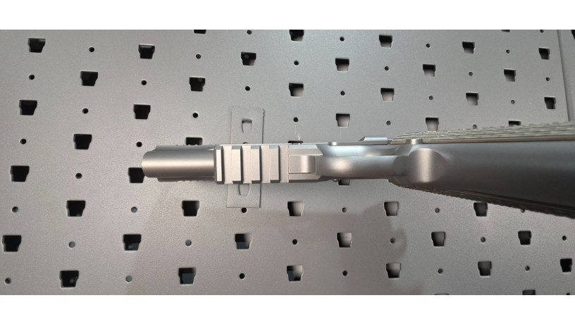 uber-rare-colt-m45a1-45-acp-rail-gun-custom-finish-big-9