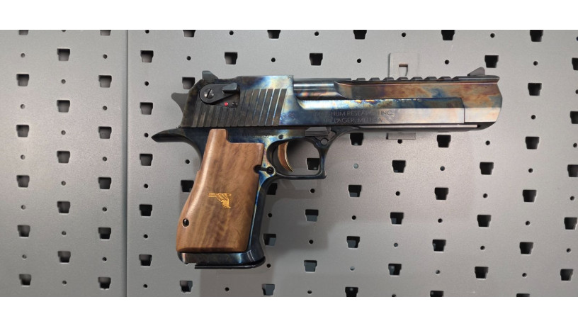 rare-magnum-research-desert-eagle-mk-xix-50-ae-case-hardened-big-12