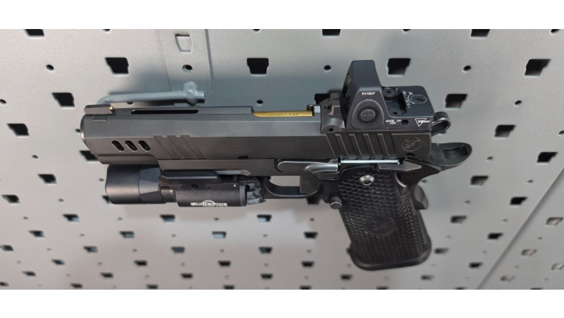 rare-nighthawk-custom-president-2011-9mm-rmr-x300-big-8