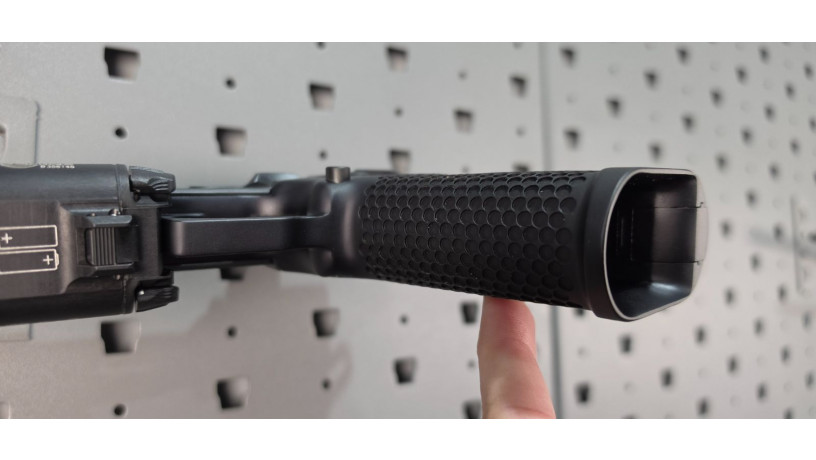 rare-nighthawk-custom-president-2011-9mm-rmr-x300-big-10