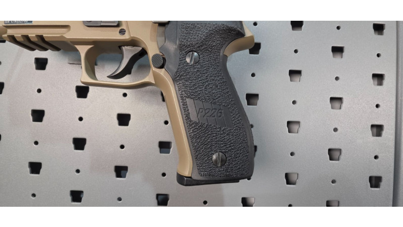 rare-sig-sauer-p226-mk25-navy-fde-factory-srt-big-5