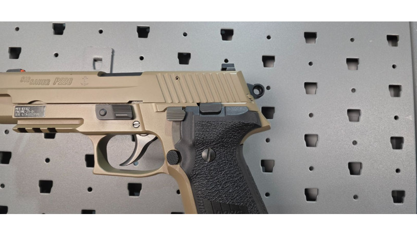 rare-sig-sauer-p226-mk25-navy-fde-factory-srt-big-4