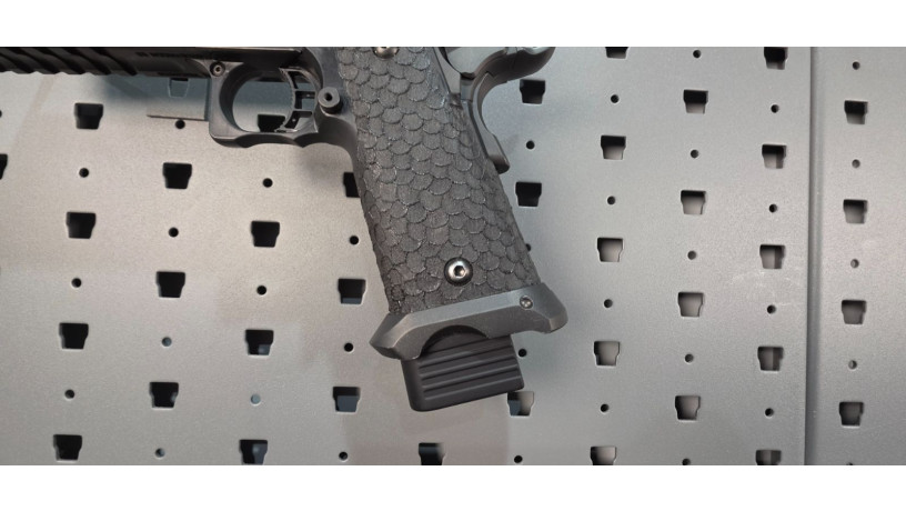 uber-rare-sti-dvc-tactical-2011-9mm-big-5