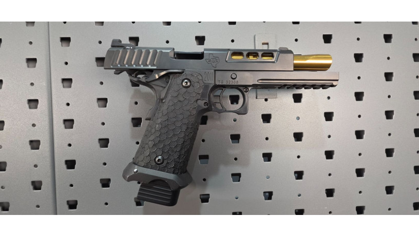 uber-rare-sti-dvc-tactical-2011-9mm-big-20