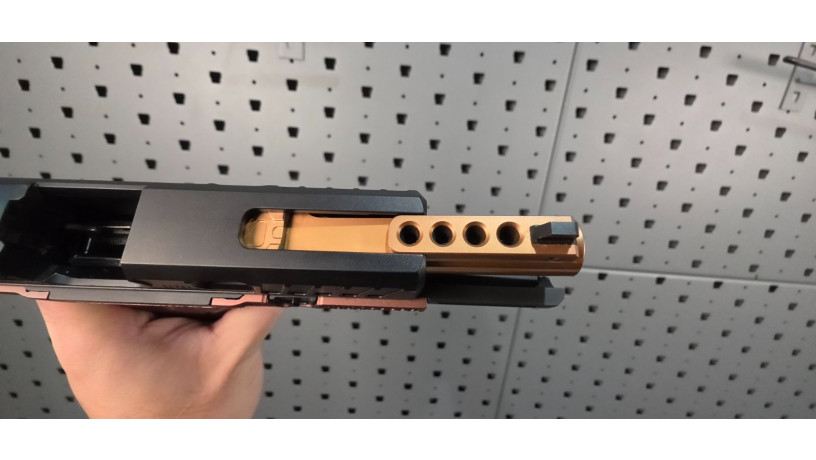 rare-zev-oz9c-hypercomp-bronze-black-9mm-modular-pistol-big-21