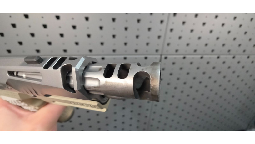 uber-rare-wilson-combat-division-77-project-1-ghost-edition-9mm-385-of-500-big-36