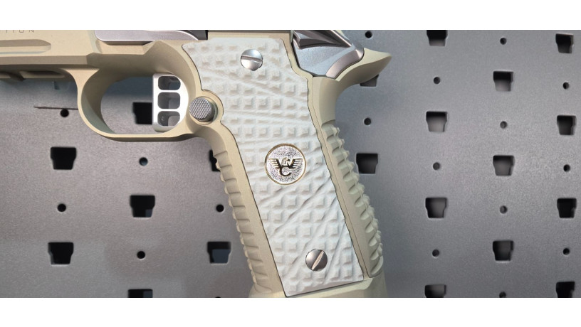 uber-rare-wilson-combat-division-77-project-1-ghost-edition-9mm-385-of-500-big-6