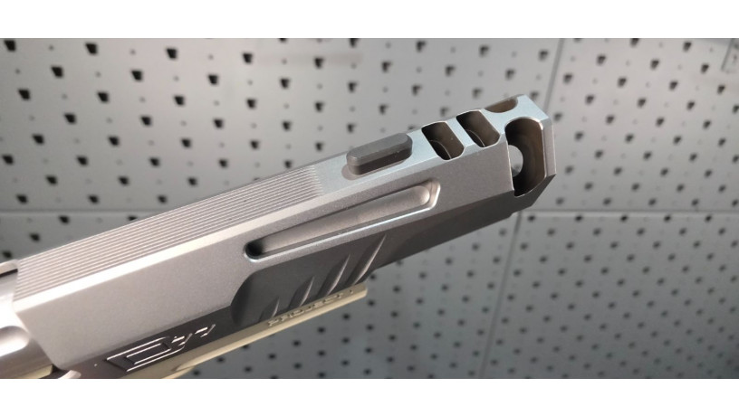 uber-rare-wilson-combat-division-77-project-1-ghost-edition-9mm-385-of-500-big-28