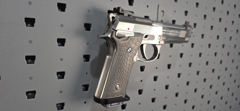 uber-rare-beretta-92-steel-i-sao-steel-frame-safety-big-13