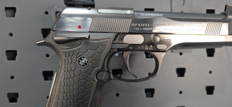 uber-rare-beretta-92-steel-i-sao-steel-frame-safety-big-12